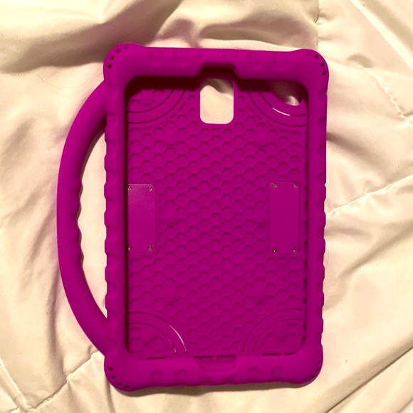 🔴 $3 - Tablet Case Purple 🔴 $3 Bundle Item - Picture 1 of 6
